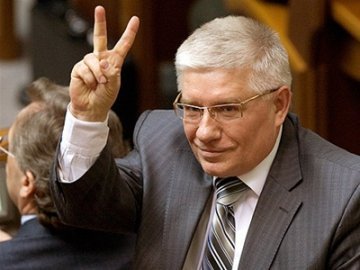 Провладні депутати попросять в Януковича «свого» прем’єр-міністра