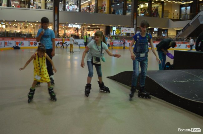 Діти наших Героїв: у «ПортСity» розважали дітей волинських атовців