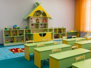 Повідомили, коли у Нововолинську відновлять роботу школи та садочки