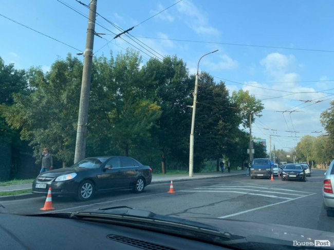У Луцьку на Глушець – «тягучка» через ранкові аварії. ФОТО