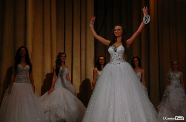 У Луцьку обрали найвродливішу студентку