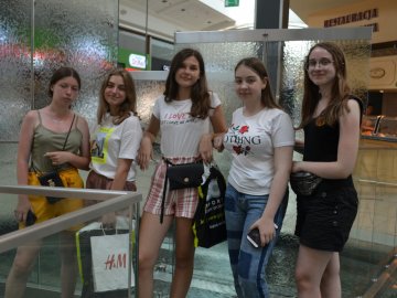 Луцькі школярі проміняли випускний на незабутню подорож за кордон. ФОТО