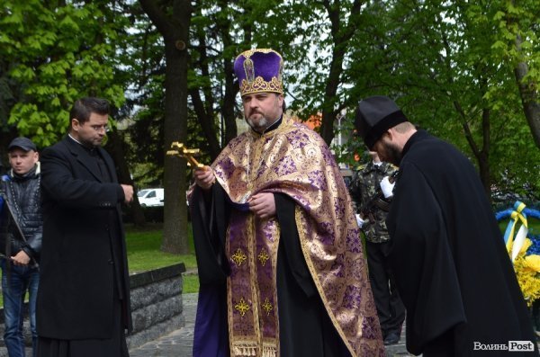 30-та річниця Чорнобильської катастрофи: лучани вшанували пам'ять загиблих. ФОТО