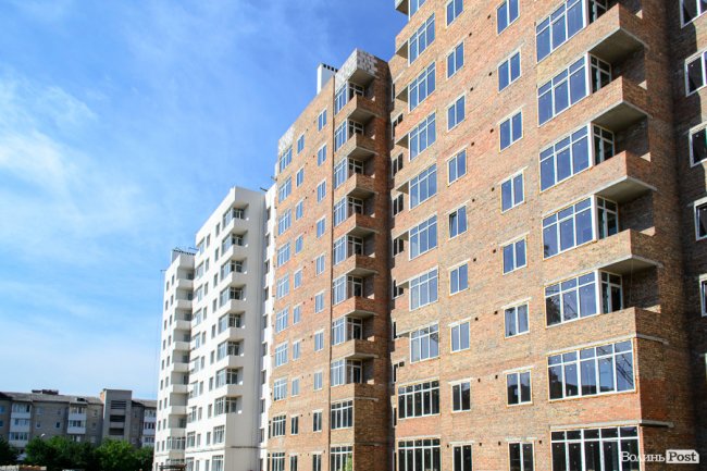 Як «росте» найяскравіший житловий комплекс Луцька: фотозвіт із будівництва «Caramel Residence»*