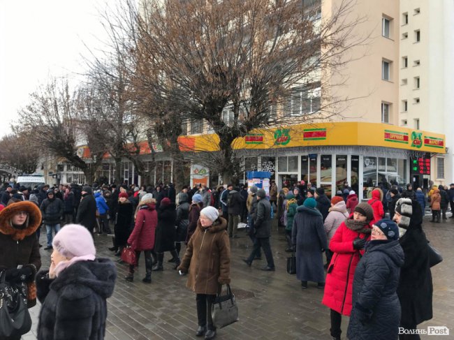 У Луцьк приїхав Петро Порошенко. ФОТО