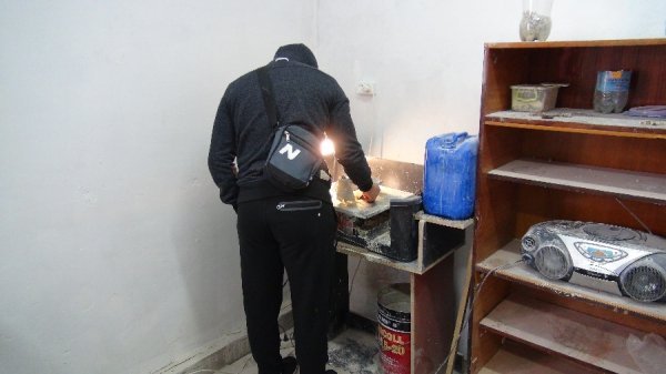 На Волині викрили цех з підпільної обробки бурштину. ФОТО