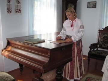 У хаті Лесі Українки співали її пісні. ФОТО