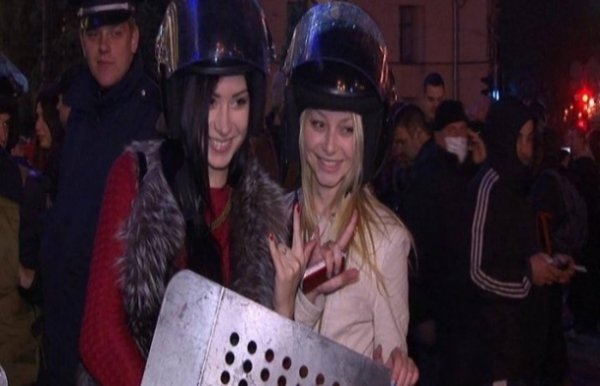 Штурм Харківської ОДА. ФОТО. ВІДЕО