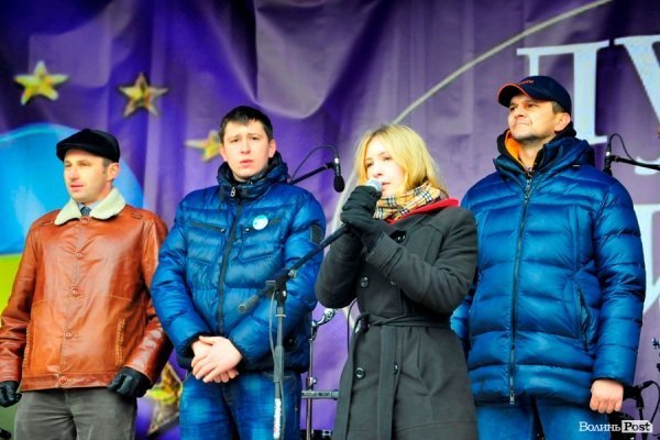 Віче на луцькому Майдані. ФОТО