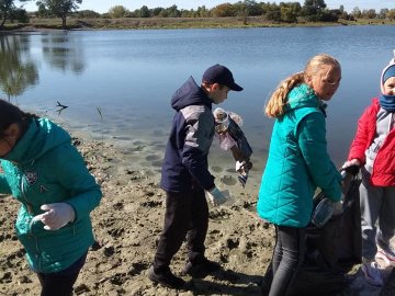 «Я прибрав – твоя черга»: учні волинського ліцею долучилися до всесвітньої акції