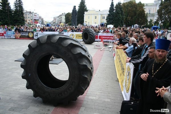 У Луцьку агітували за тверезе життя. ФОТО