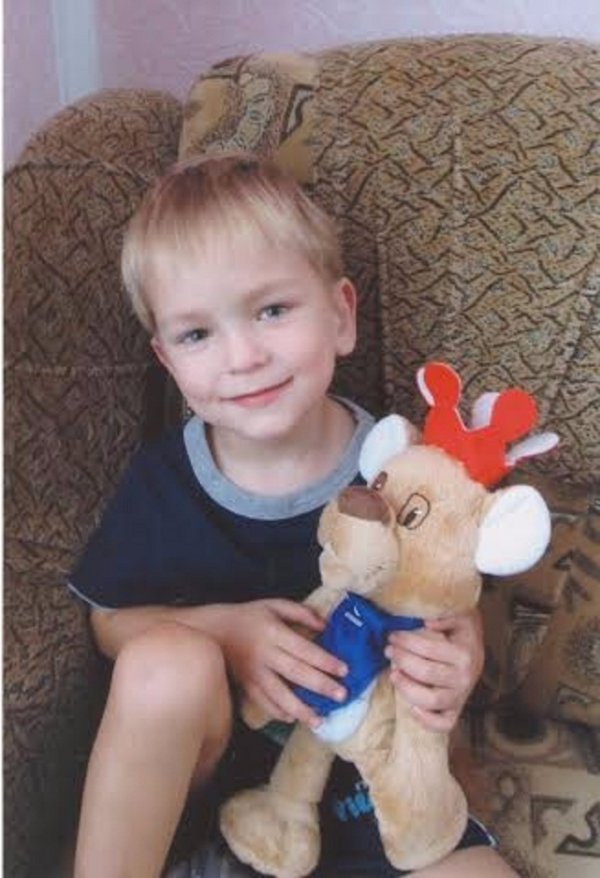 Небайдужих волинян просять допомогти чути 3-річній дитині