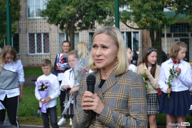 Благодійно, красиво, урочисто: як відсвяткували старт навчання у ліцеї Ковеля. ФОТО