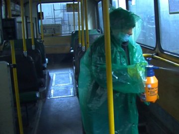 У Луцьку почали дезинфікувати маршрутки та тролейбуси. ВІДЕО