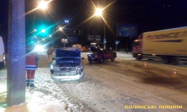 ДТП у Луцьку: зіткнулися два легковики