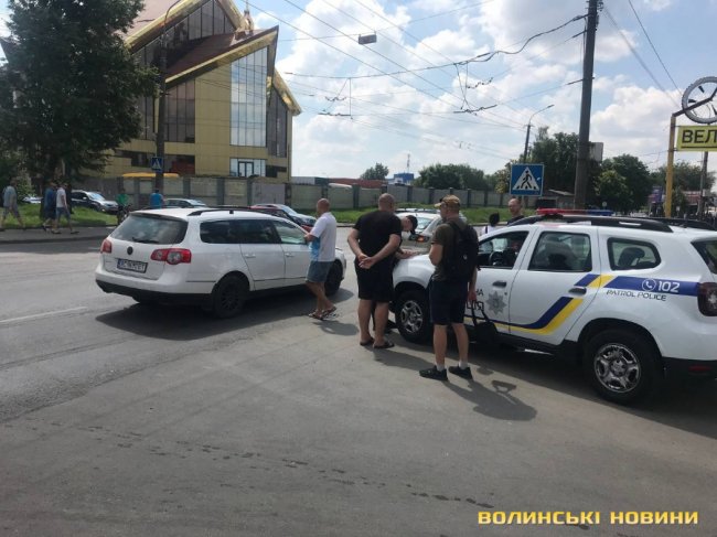 У Луцьку – ДТП: зіштовхнулися дві автівки. ФОТО 