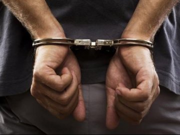 Двоє волинян намагались обікрасти магазин