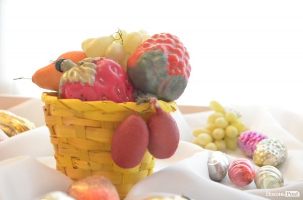 У Луцьку - виставка радянських ялинкових прикрас. ФОТО