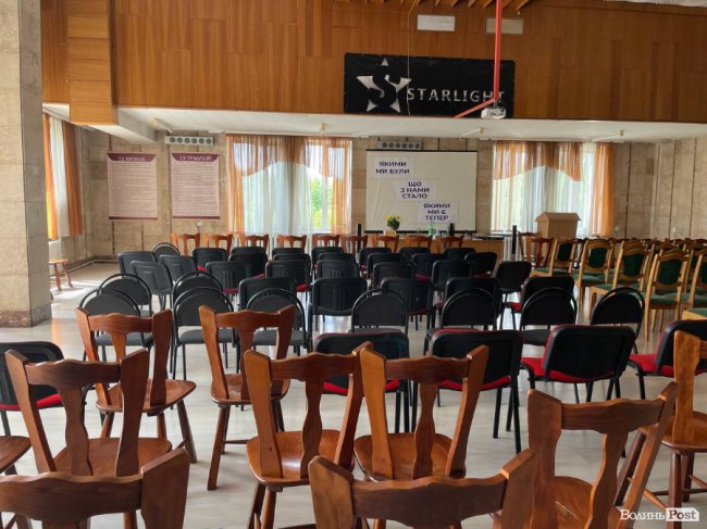 «Вихід завжди є»: у Луцьку анонімні алкоголіки провели масштабний форум