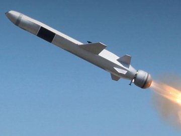 Ракетний обстріл Дніпропетровщини: приліт у казарму Нацгвардії, багато загиблих та поранених