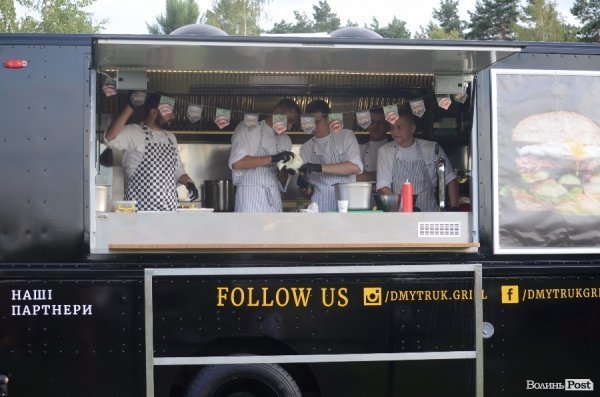 «Дмитрук-party»: презентація проекту «Food Truck» від волинського виробника. ФОТО