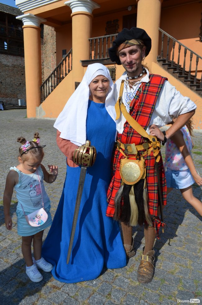 Середньовічна костюмерна: як у Луцьку жінок «перетворювали» на шляхетних міщанок