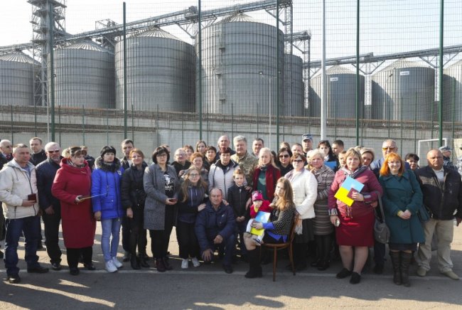 Президент нагородив українських моряків, які перебувають в полоні Росії