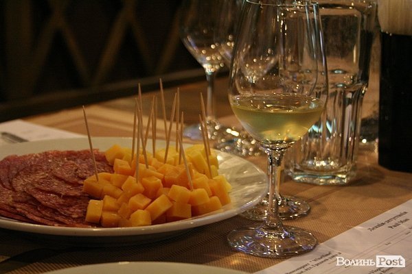 У Луцьку винороб презентував французькі вина. ФОТО