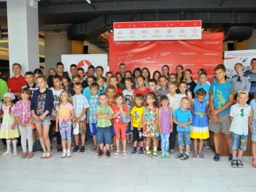 У луцькому «Промені» влаштували свято для дітей. ФОТО