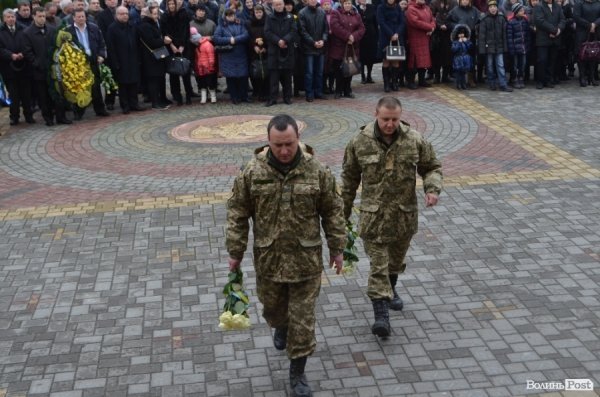 У Луцьку прощалися із двома загиблими бійцями АТО. ФОТО