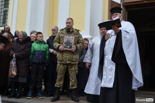 У Луцьку прощалися із двома загиблими бійцями АТО. ФОТО