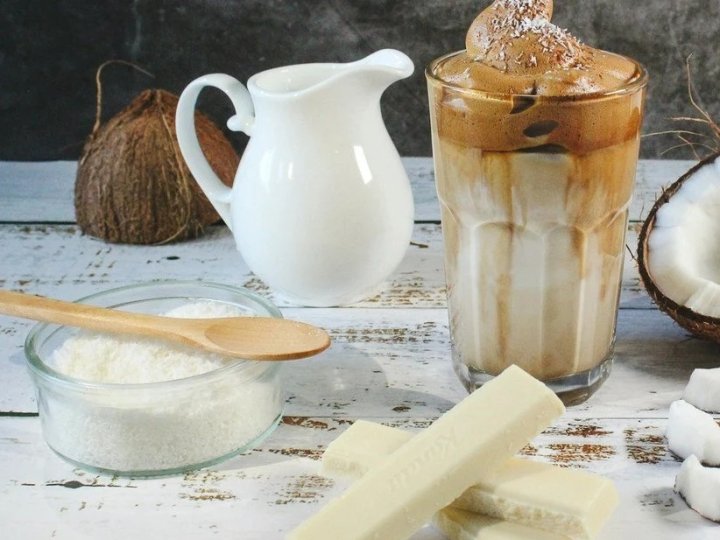 Великий піст-2026: які альтернативи молоку дозволені і корисні