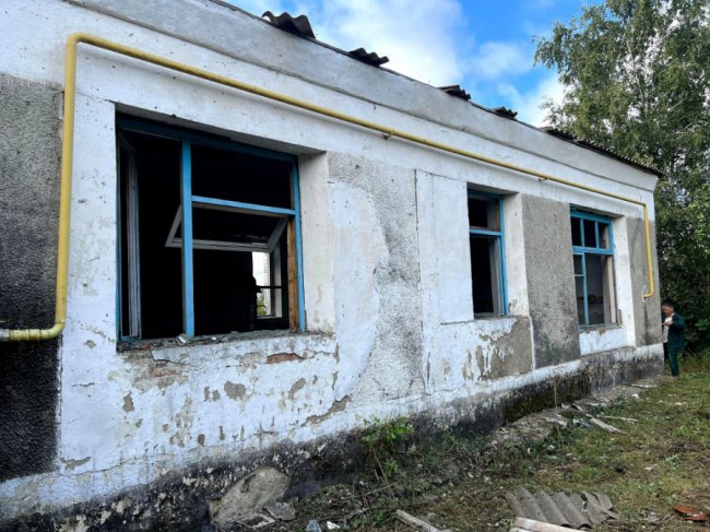 Атака на Хмельниччину: внаслідок падіння уламків «шахедів» є руйнування. ФОТО