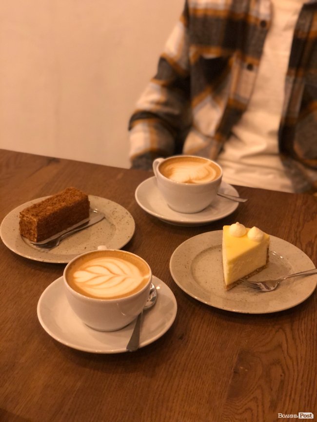 «Передайте ще тої смачної»: власник мережі луцьких кав'ярень щомісяця віддає 60 кілограмів кави для ЗСУ