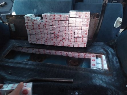 Заборонили в’їзд в Україну і вилучили Mercedes: на Волині спіймали білоруса-контрабандиста