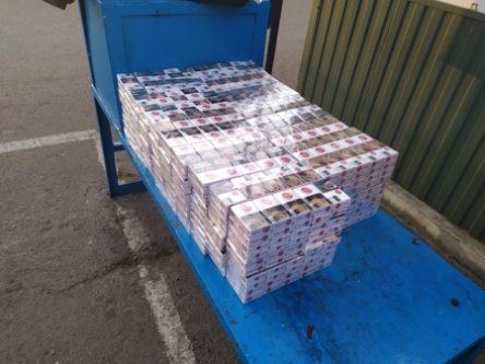 Заборонили в’їзд в Україну і вилучили Mercedes: на Волині спіймали білоруса-контрабандиста