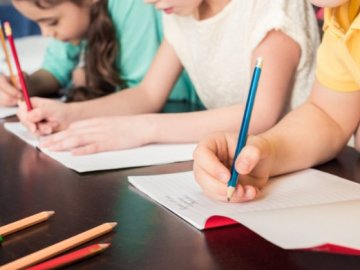 В Україні для учнів 4 та 9 класів  скасовують державну атестацію