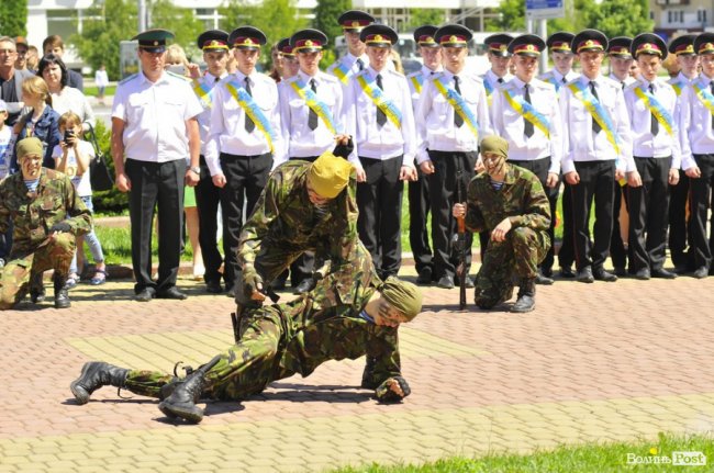 Фото випускного у військовому ліцеї в Луцьку