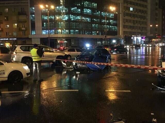 У Києві водій легковика протаранив чотири автівки: загинула дівчина