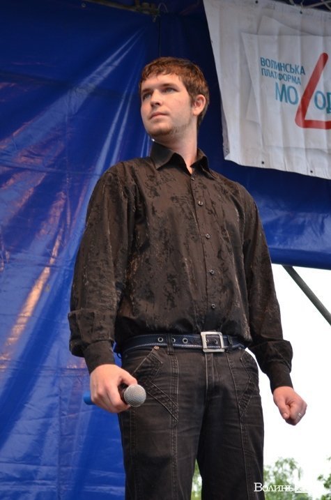 «Проспект розваг» у Луцьку відбувся попри дощову погоду. ФОТО