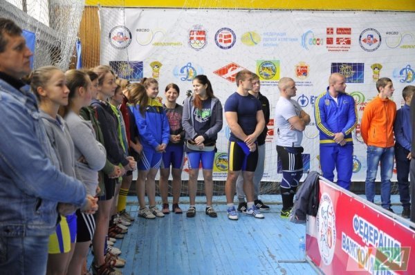 У Луцьку змагалися штангісти. ФОТО