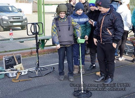 Луцькі школярі ознайомились з роботою поліцейських. ФОТО. ВІДЕО