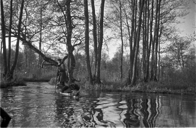 Дітлахи, рибалки та човни: волинське Полісся на фото аргентинки