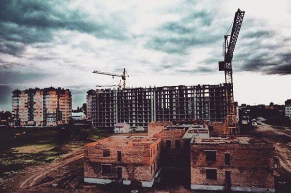 Постапокаліптичні краєвиди на новий 55-ий район від @the_d_o