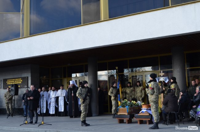 Загинув у день народження: Луцьк попрощався з воїном Віктором Лахаєм. ФОТОРЕПОРТАЖ