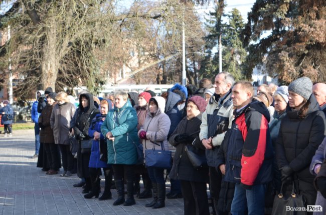 Загинув у день народження: Луцьк попрощався з воїном Віктором Лахаєм. ФОТОРЕПОРТАЖ