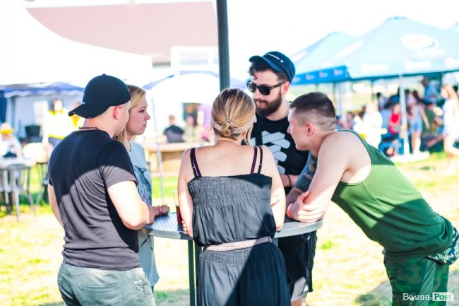 «Шикидим», лірика і вибуховий «O.Torvald»: перший день «Бандерштату». ФОТО