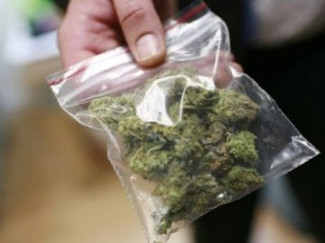 Перед судом постане волинянин, який торгував наркотиками через «закладки»