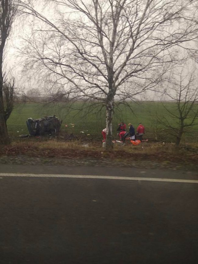 Аварія на Волині: авто перекинулося кілька разів. ДОПОВНЕНО