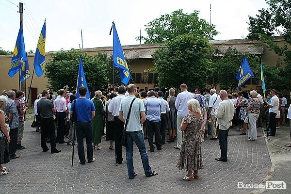 У Луцьку вшанували розстріляних у Луцькій тюрмі. ФОТО